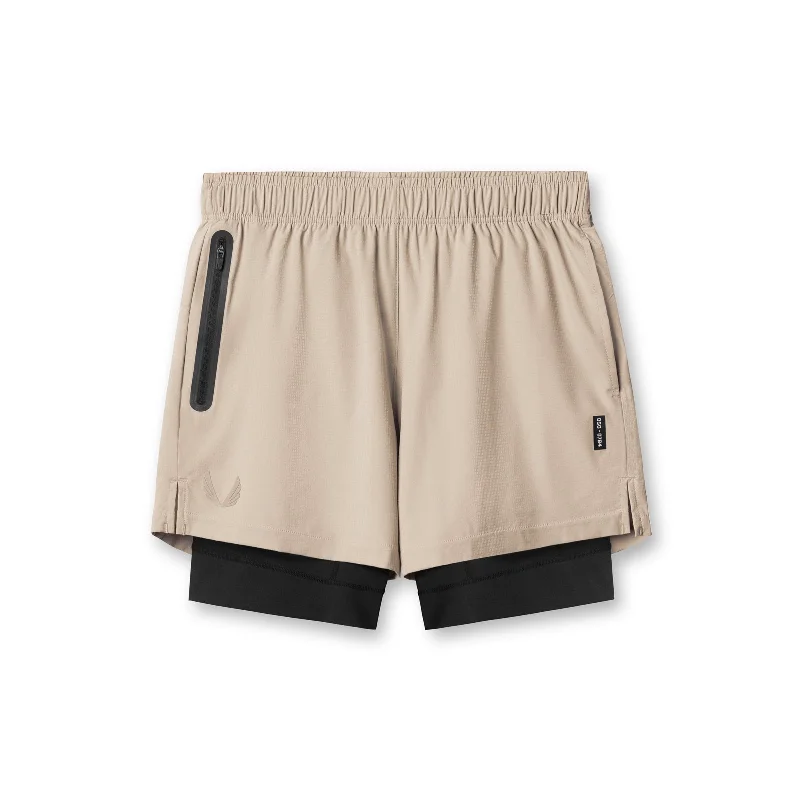 0784. Ultralite™ 6"" Liner Short   - Beige/Black