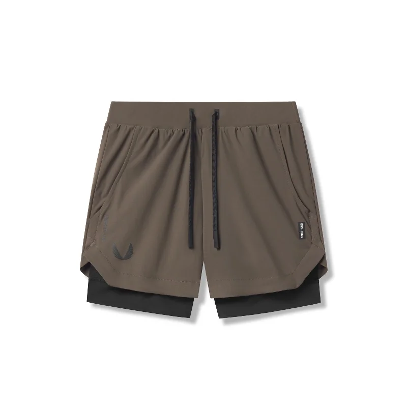 0865. Tetra-Lite™ 5"" Liner Short - Deep Taupe ""Wings""/Black