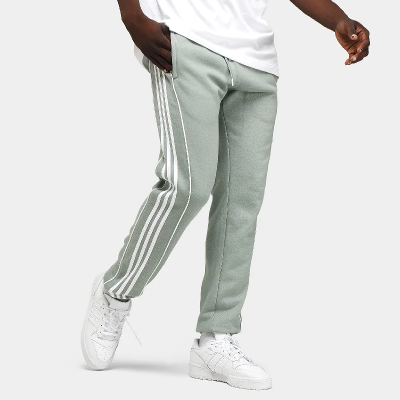 adidas Originals Rekive Sweatpants / Silver Green