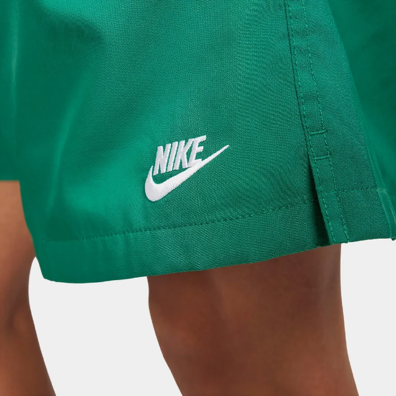 Nike Sportswear Club Flow Shorts Malachite / White