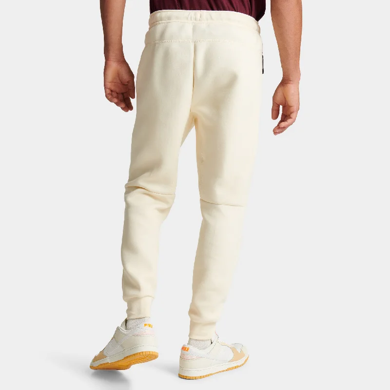 Nike Sportswear Tech Fleece Joggers Coconut Milk / Black