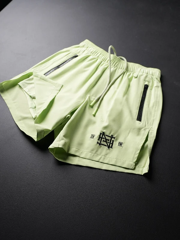 MOMENTUM  SHORTS - GREEN