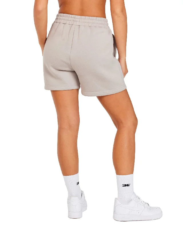 Staple Shorts - Taupe