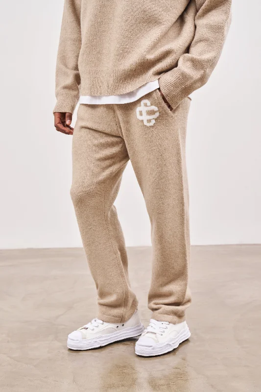 FLUFFY KNIT EMBLEM JOGGERS - BEIGE